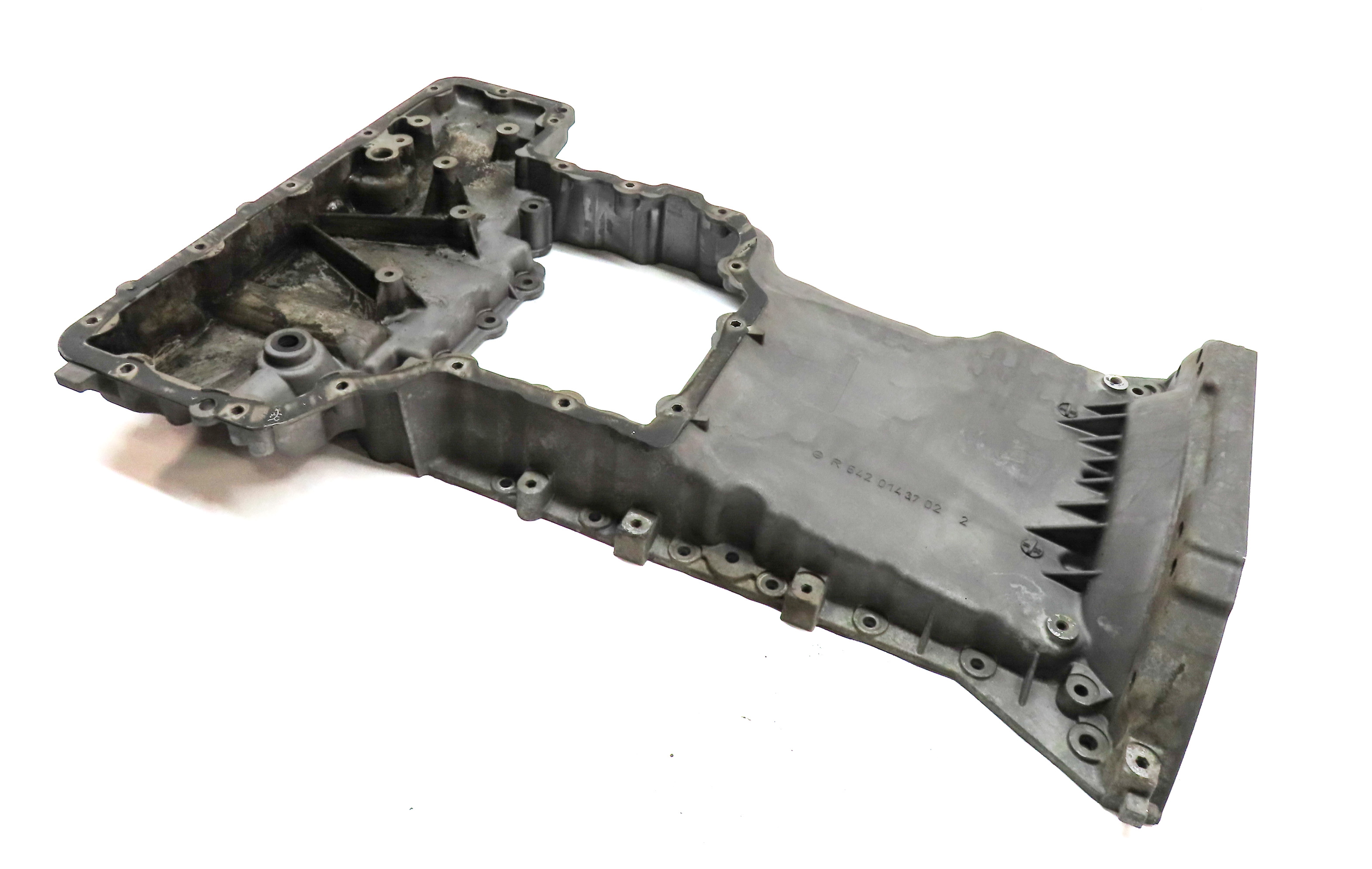 2010-2012 MB GL350 ML350 R350 (W164 X164 W251) 3.0L OM642 DIESEL UPPER OIL PAN — exact item pictured